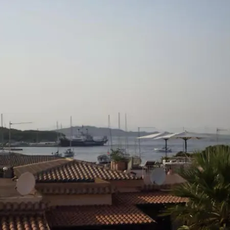 Con Accesso Diretto Al Mare